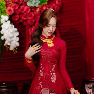 SẮC SON ĐỎ HẠNH PHÚC